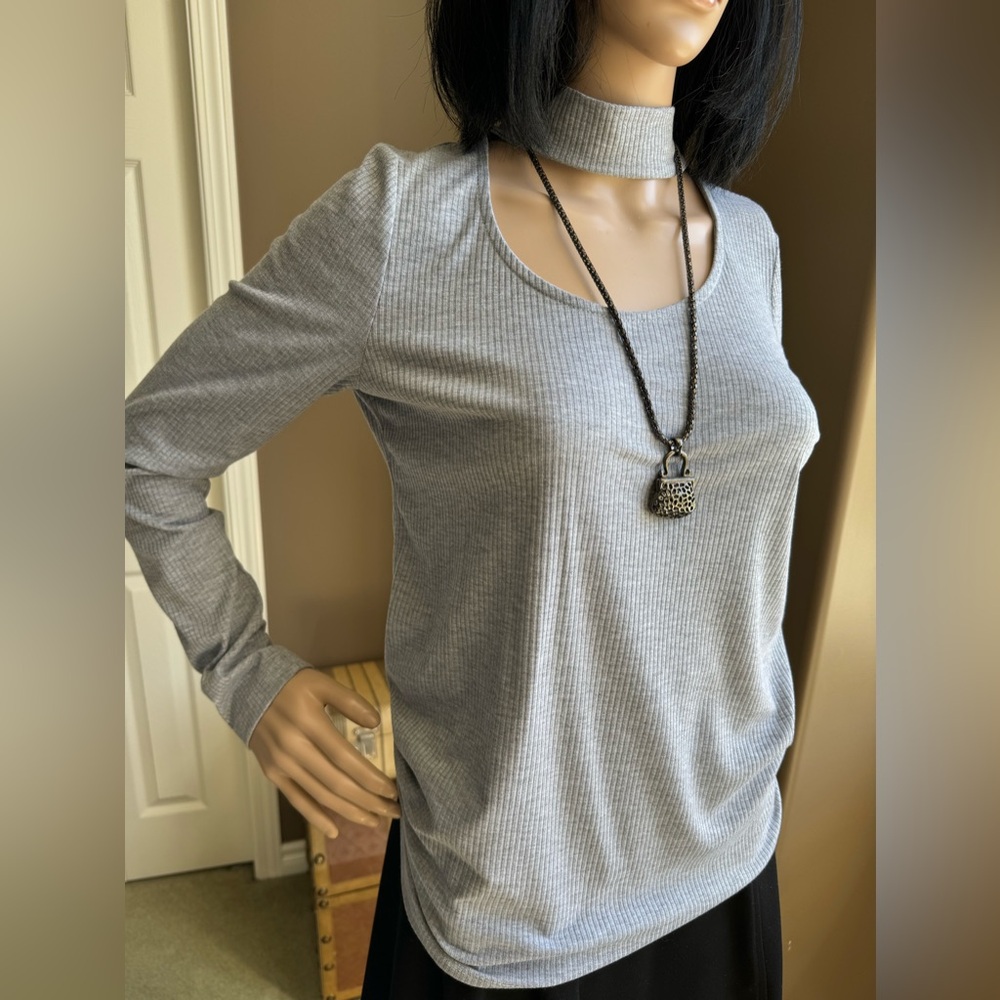 Soft Ribbed Grey Top by Drew - Picture 3 of 8